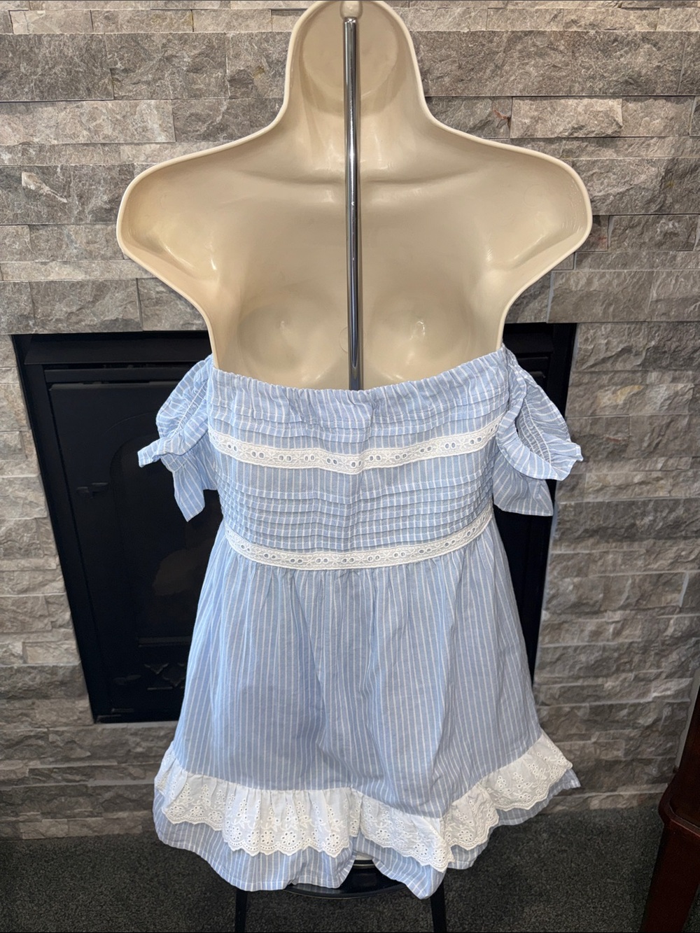 House of Harlow 1960 Strapless Blue and White Dress - Picture 4 of 5